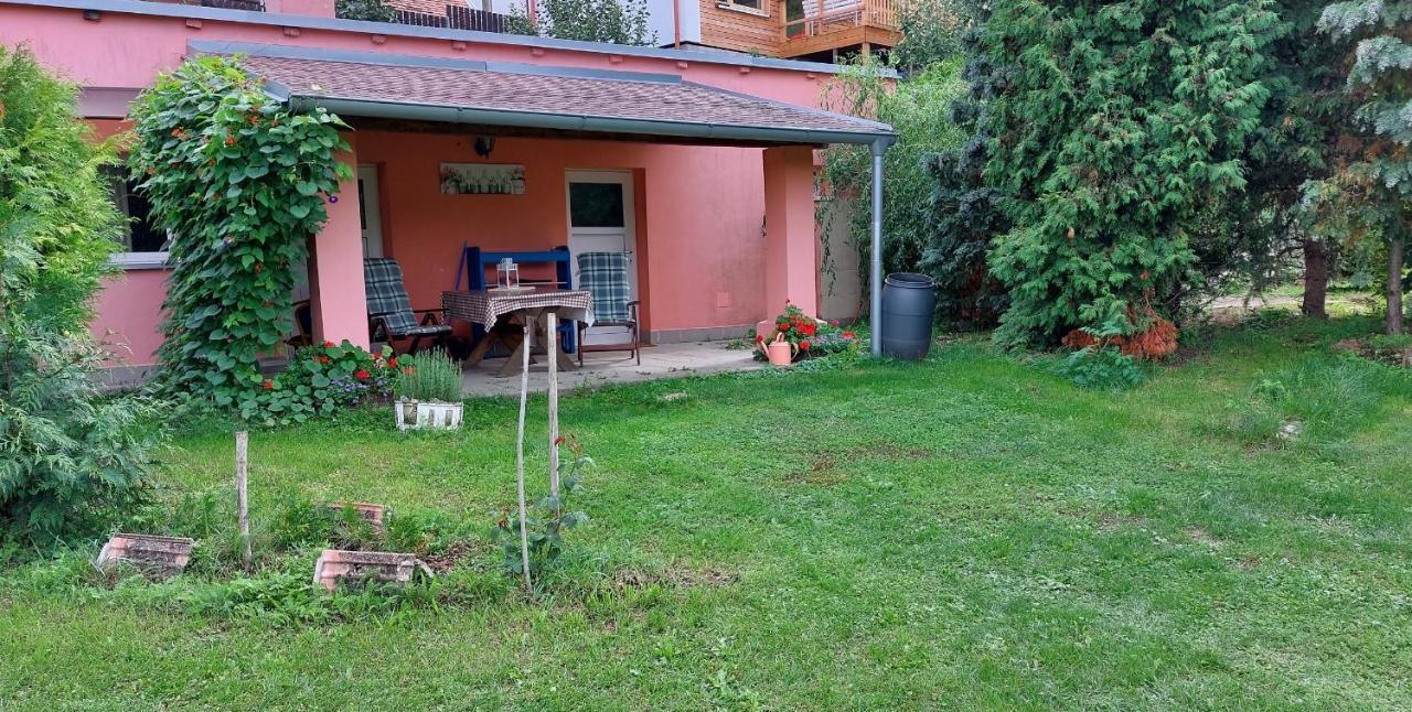 Pavlov24 - Zahradní domečky Apartamento Exterior foto