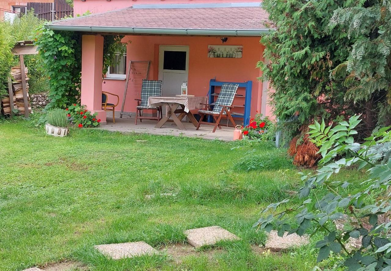 Pavlov24 - Zahradní domečky Apartamento Exterior foto